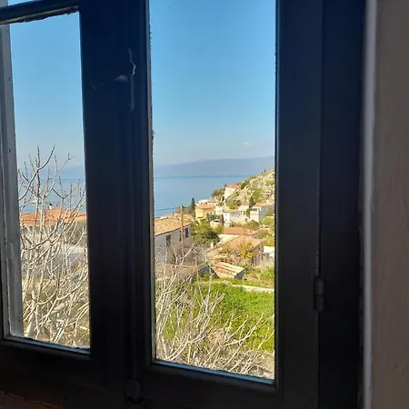 Vue Sur La Hydra (Saronic Islands)